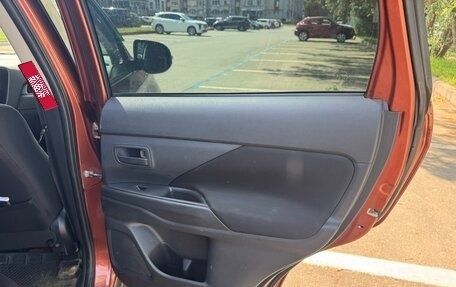 Mitsubishi Outlander III рестайлинг 3, 2012 год, 1 350 000 рублей, 14 фотография