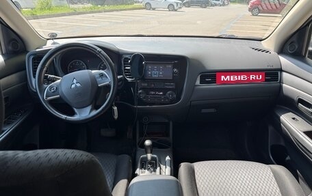Mitsubishi Outlander III рестайлинг 3, 2012 год, 1 350 000 рублей, 18 фотография