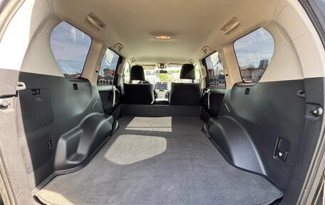 Toyota Land Cruiser Prado 150 рестайлинг 2, 2022 год, 4 725 000 рублей, 7 фотография