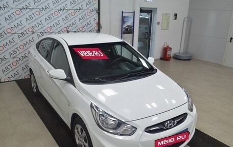 Hyundai Solaris II рестайлинг, 2012 год, 737 000 рублей, 4 фотография