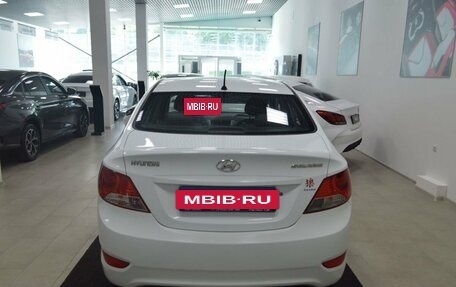 Hyundai Solaris II рестайлинг, 2012 год, 737 000 рублей, 10 фотография