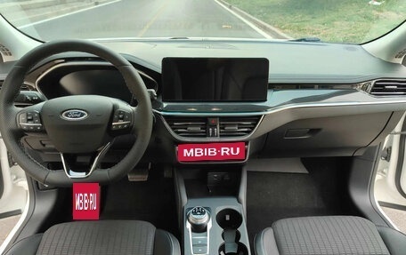 Ford Focus IV, 2022 год, 1 564 000 рублей, 3 фотография