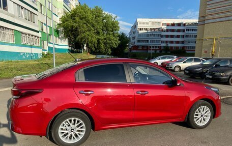 KIA Rio IV, 2021 год, 1 705 000 рублей, 10 фотография