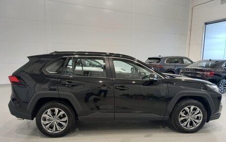Toyota RAV4, 2024 год, 3 700 000 рублей, 3 фотография