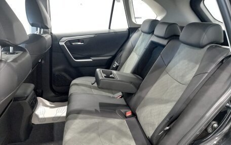 Toyota RAV4, 2024 год, 3 700 000 рублей, 15 фотография
