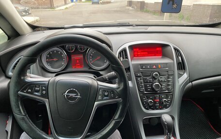 Opel Astra J, 2014 год, 815 000 рублей, 9 фотография