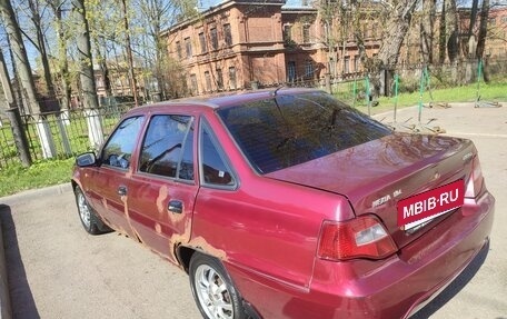 Daewoo Nexia I рестайлинг, 2010 год, 65 000 рублей, 4 фотография