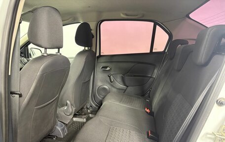 Renault Logan II, 2016 год, 880 000 рублей, 16 фотография