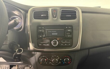 Renault Logan II, 2016 год, 880 000 рублей, 13 фотография