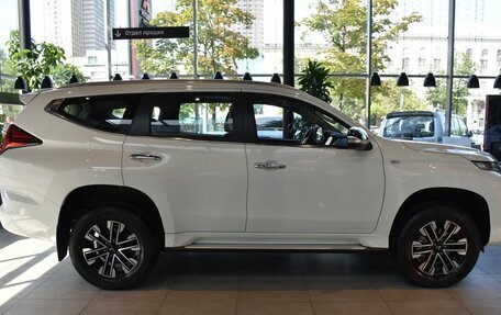 Mitsubishi Montero Sport, 2023 год, 6 150 000 рублей, 4 фотография