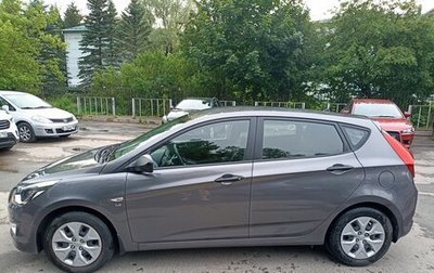 Hyundai Solaris II рестайлинг, 2014 год, 1 400 000 рублей, 1 фотография