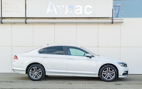 Volkswagen Passat B8 рестайлинг, 2018 год, 2 400 000 рублей, 6 фотография