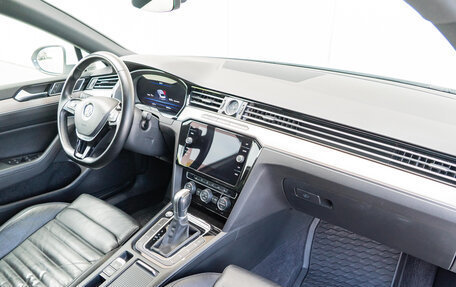 Volkswagen Passat B8 рестайлинг, 2018 год, 2 400 000 рублей, 11 фотография