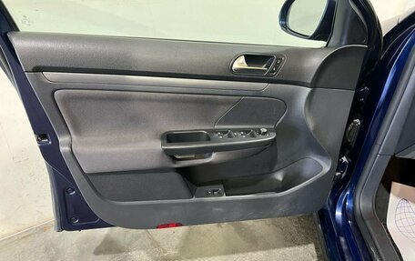 Volkswagen Jetta VI, 2008 год, 600 000 рублей, 11 фотография