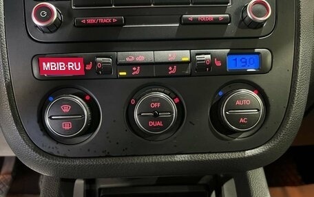 Volkswagen Jetta VI, 2008 год, 600 000 рублей, 30 фотография