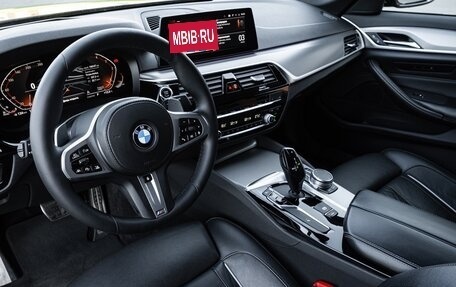 BMW 5 серия, 2019 год, 4 350 000 рублей, 35 фотография