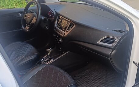 Hyundai Solaris II рестайлинг, 2021 год, 1 200 000 рублей, 12 фотография