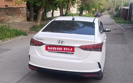 Hyundai Solaris II рестайлинг, 2021 год, 1 200 000 рублей, 7 фотография
