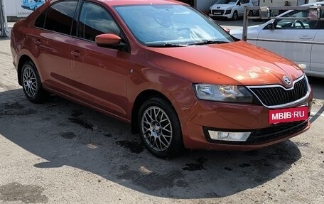 Skoda Rapid I, 2015 год, 880 000 рублей, 2 фотография