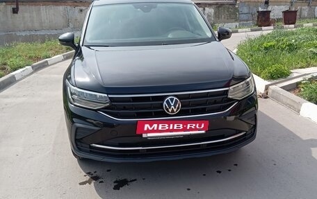 Volkswagen Tiguan II, 2021 год, 2 650 000 рублей, 4 фотография