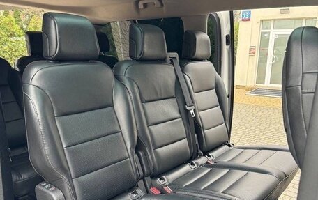 Peugeot Traveller I, 2017 год, 1 800 000 рублей, 12 фотография