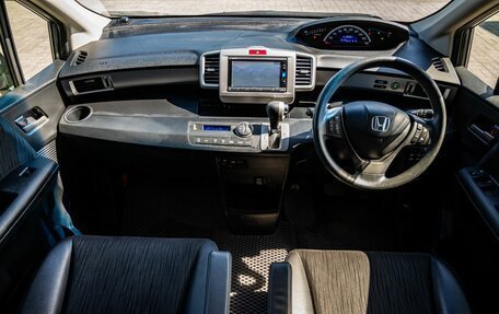 Honda Freed I, 2016 год, 1 600 000 рублей, 15 фотография