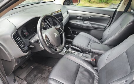 Mitsubishi Outlander III рестайлинг 3, 2012 год, 1 460 000 рублей, 6 фотография