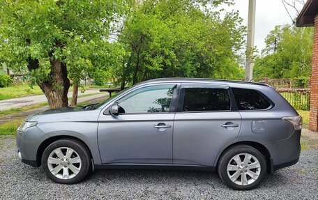 Mitsubishi Outlander III рестайлинг 3, 2012 год, 1 460 000 рублей, 3 фотография