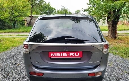 Mitsubishi Outlander III рестайлинг 3, 2012 год, 1 460 000 рублей, 5 фотография