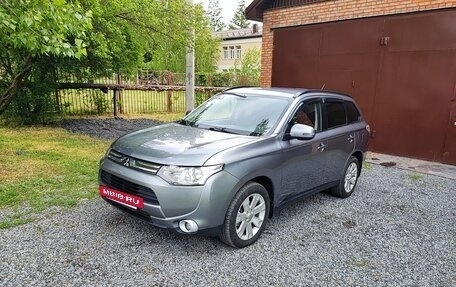 Mitsubishi Outlander III рестайлинг 3, 2012 год, 1 460 000 рублей, 8 фотография