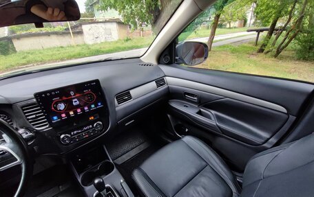 Mitsubishi Outlander III рестайлинг 3, 2012 год, 1 460 000 рублей, 15 фотография