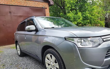 Mitsubishi Outlander III рестайлинг 3, 2012 год, 1 460 000 рублей, 13 фотография