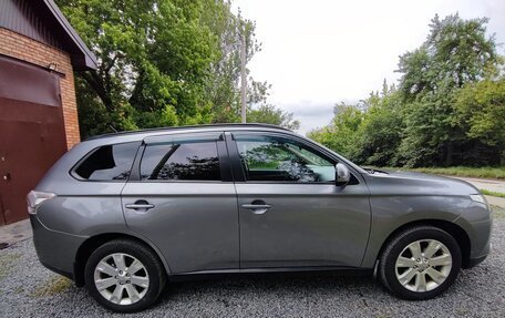 Mitsubishi Outlander III рестайлинг 3, 2012 год, 1 460 000 рублей, 12 фотография