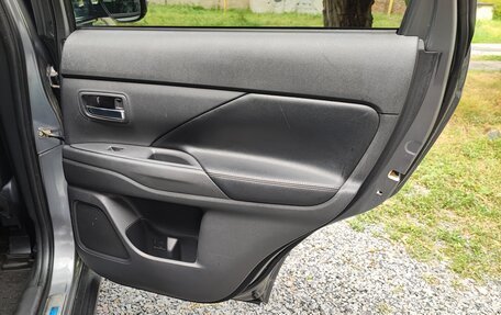 Mitsubishi Outlander III рестайлинг 3, 2012 год, 1 460 000 рублей, 19 фотография