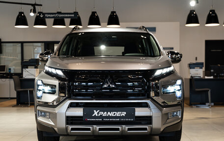 Mitsubishi Xpander, 2023 год, 3 700 000 рублей, 2 фотография