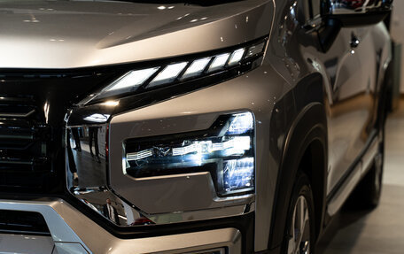 Mitsubishi Xpander, 2023 год, 3 700 000 рублей, 8 фотография