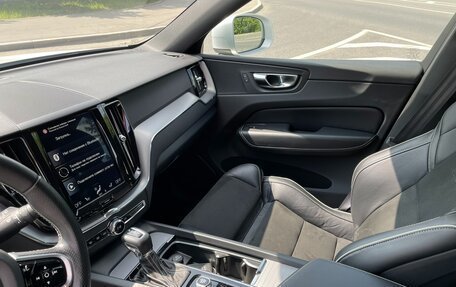 Volvo XC60 II, 2018 год, 3 500 000 рублей, 11 фотография