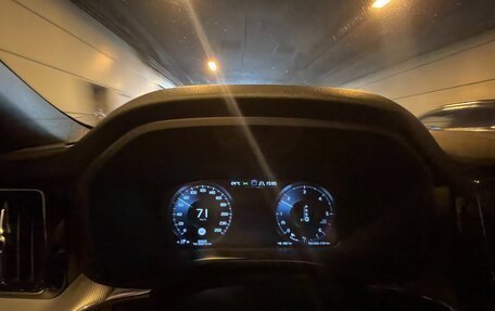 Volvo XC60 II, 2018 год, 3 500 000 рублей, 37 фотография