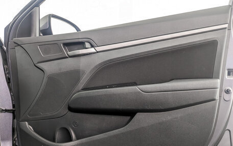 Hyundai Elantra VI рестайлинг, 2018 год, 1 420 000 рублей, 24 фотография