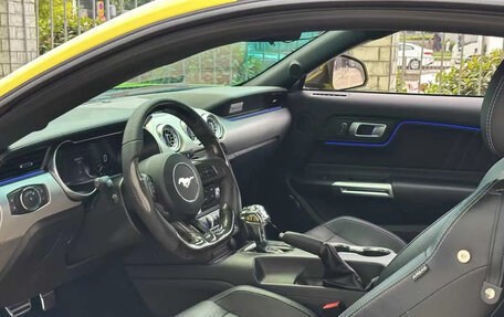 Ford Mustang VI рестайлинг, 2022 год, 3 685 000 рублей, 3 фотография