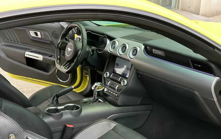 Ford Mustang VI рестайлинг, 2022 год, 3 685 000 рублей, 5 фотография