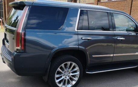 Cadillac Escalade IV, 2018 год, 5 200 000 рублей, 2 фотография
