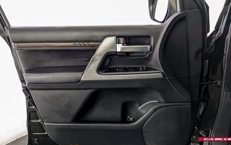 Toyota Land Cruiser 200, 2016 год, 4 750 000 рублей, 19 фотография