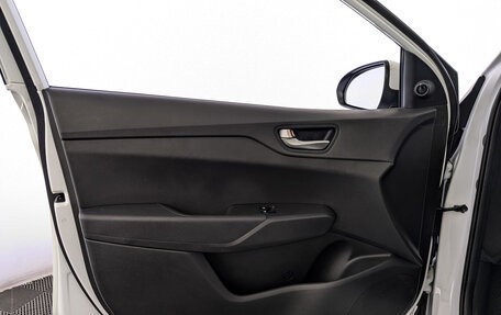 Hyundai Solaris II рестайлинг, 2019 год, 1 350 000 рублей, 18 фотография