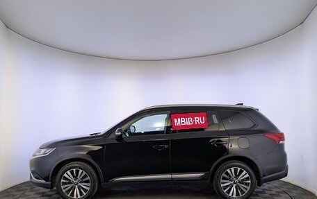 Mitsubishi Outlander III рестайлинг 3, 2019 год, 1 980 000 рублей, 8 фотография
