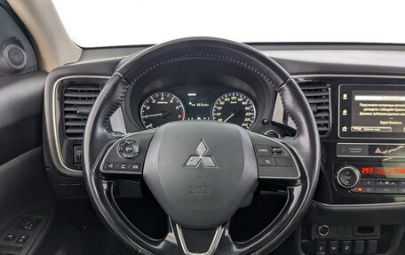 Mitsubishi Outlander III рестайлинг 3, 2019 год, 1 980 000 рублей, 25 фотография