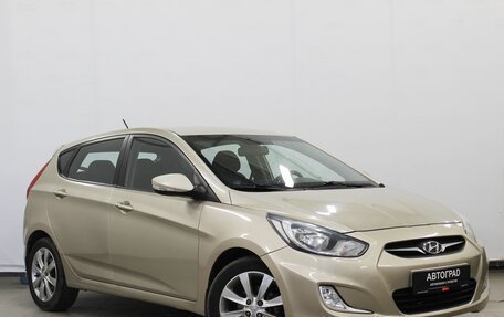 Hyundai Solaris II рестайлинг, 2011 год, 797 000 рублей, 3 фотография