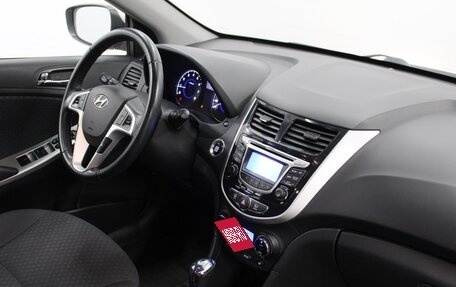 Hyundai Solaris II рестайлинг, 2011 год, 797 000 рублей, 7 фотография