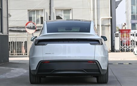 Tesla Model Y I, 2025 год, 7 790 000 рублей, 4 фотография
