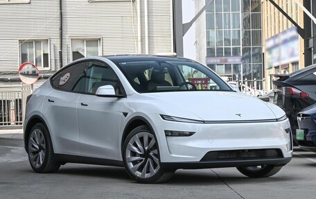 Tesla Model Y I, 2025 год, 7 790 000 рублей, 7 фотография